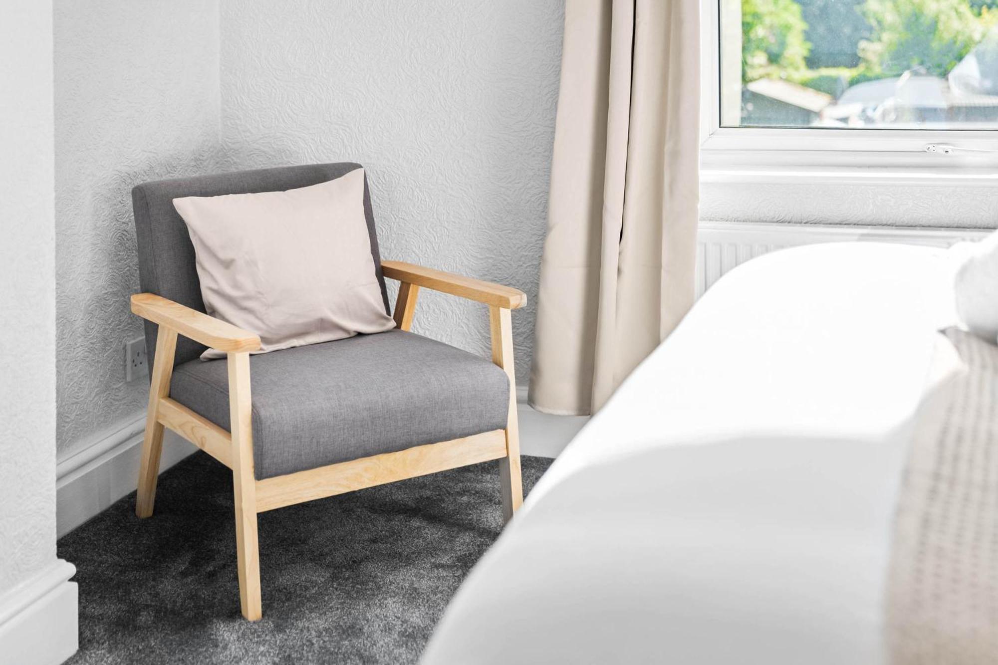 Stylish 3 Bedroom House - 6 Guests - Garden - Parking - Netflix - Wifi - 17M Birmingham Kültér fotó